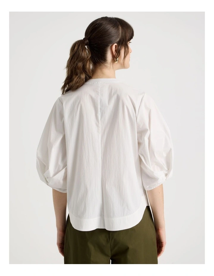 Short Sleeve Crisp Tuck Poplin Top in White image 6