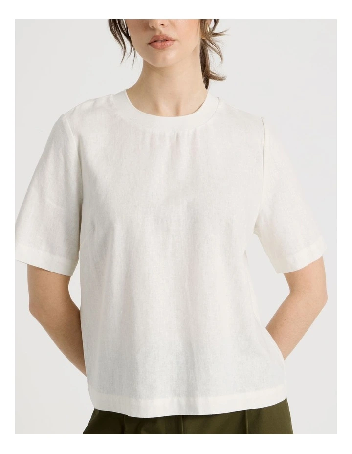 Short Sleeve Linen Blend Crew Neck Tee in White image 6