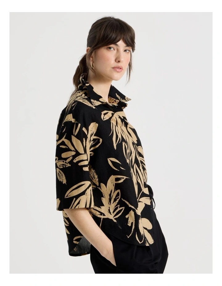 Short Sleeve Linen Blend Boxy Shirt in Black Leaf Print image 5