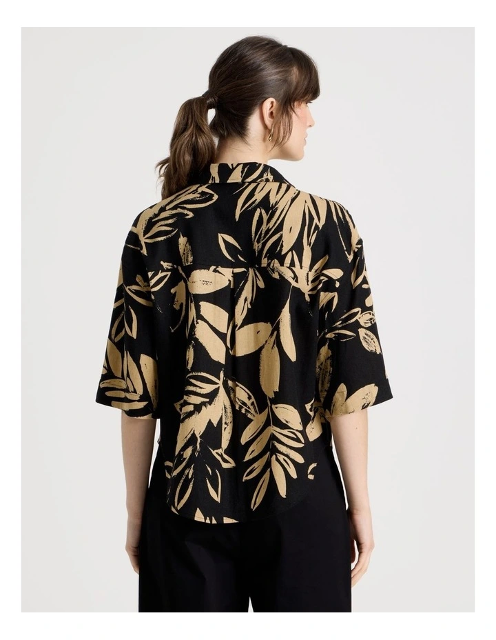 Short Sleeve Linen Blend Boxy Shirt in Black Leaf Print image 6