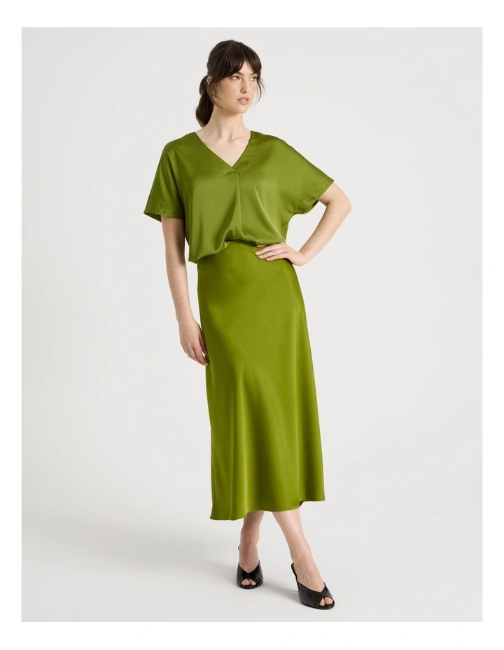 Short Sleeve Satin V Neck Tee in Guacamole image 2