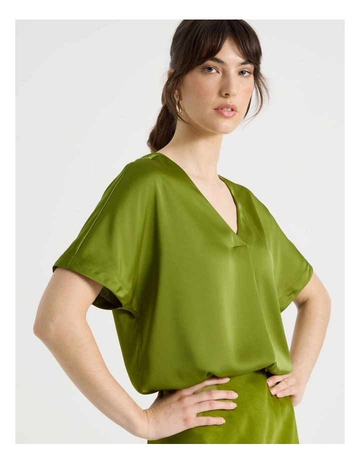 Short Sleeve Satin V Neck Tee in Guacamole image 7