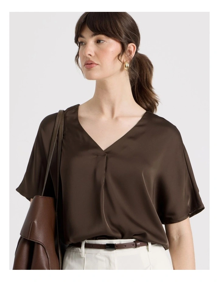 Short Sleeve Satin V Neck Tee in Dark Brown image 3