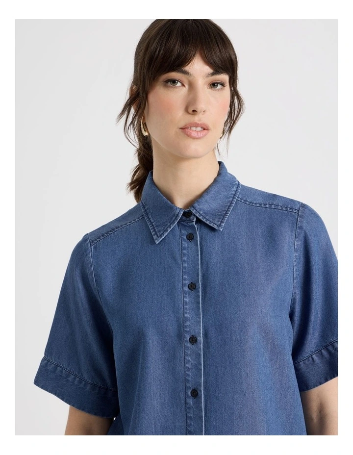 Short Sleeve Boxy Chambray Shirt in Blue image 4