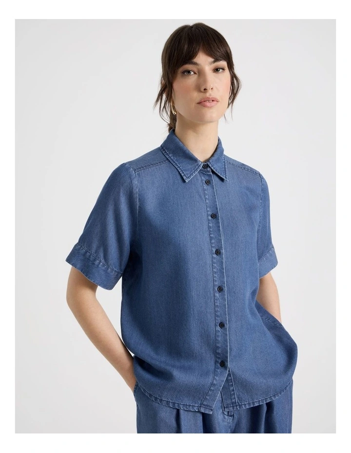 Short Sleeve Boxy Chambray Shirt in Blue image 5