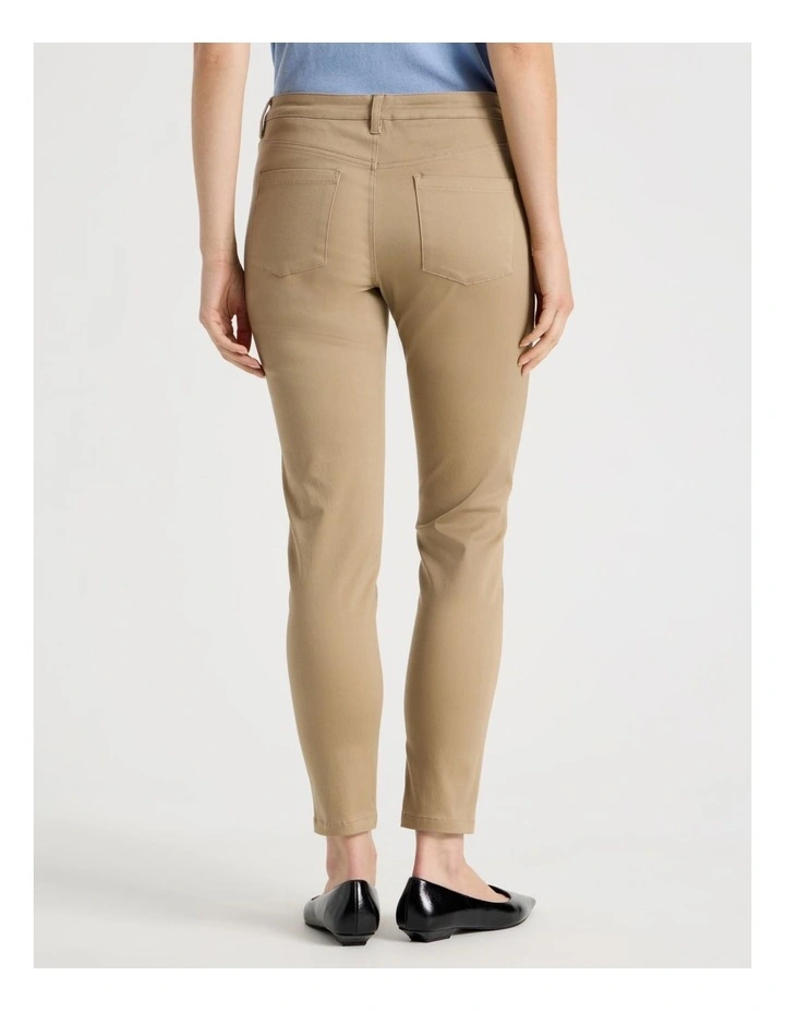 Sateen Twill Five Pocket Pant in Stone image 6