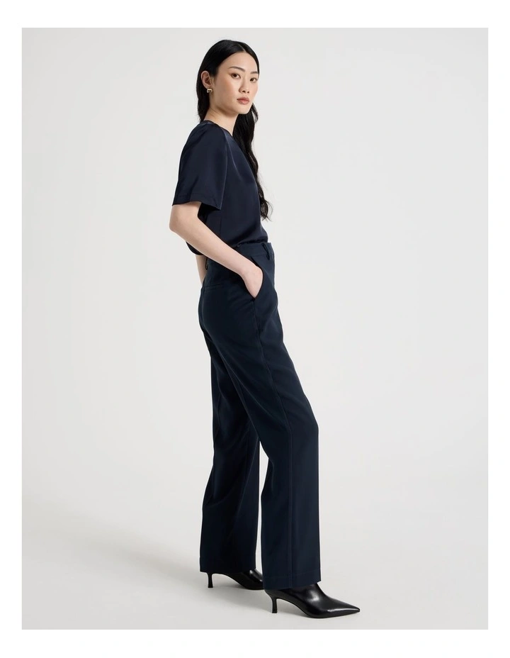 Straight Leg Pant in Navy image 4