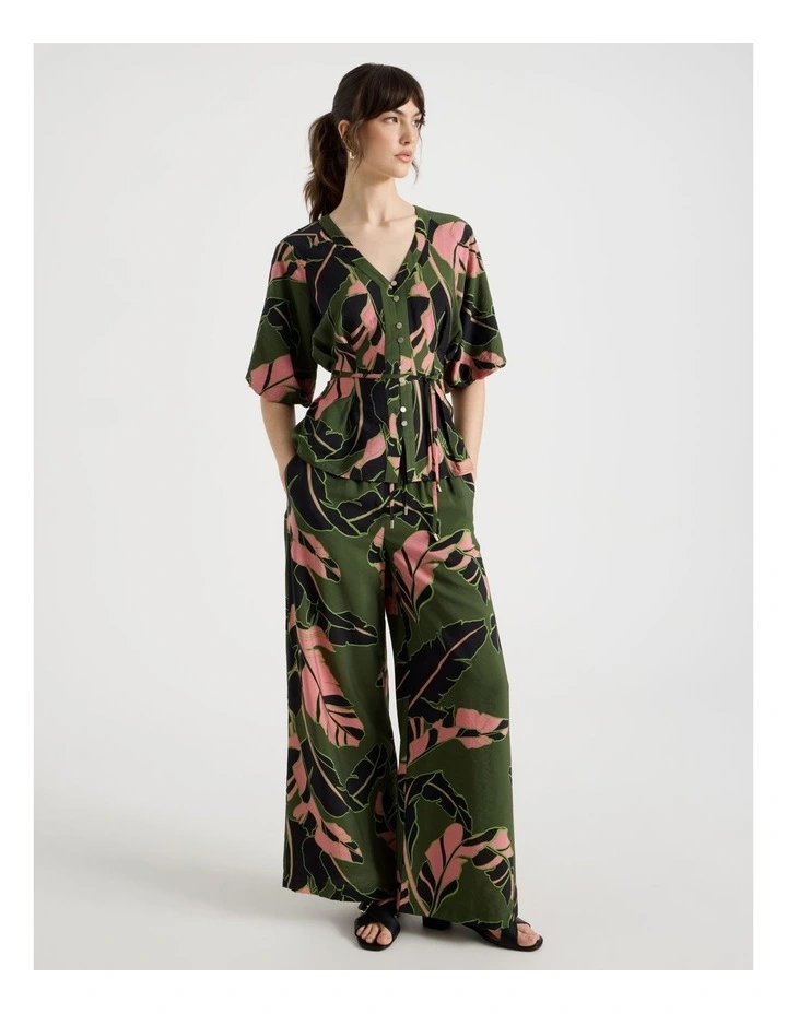 Wide Leg Pant in Palm Moss Print image 7