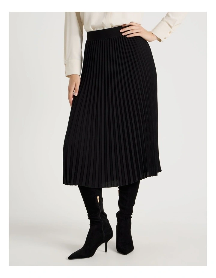 Pleat Skirt in Black image 2