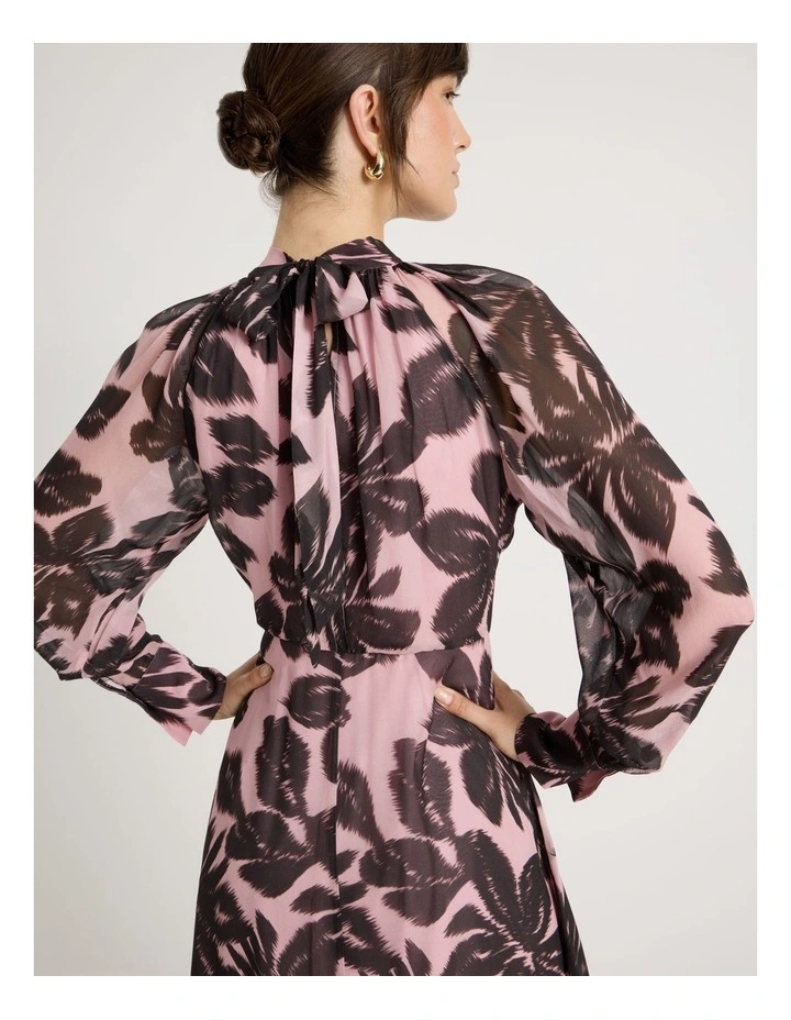 Long Sleeve Georgette Midi Dress in Pink Floral Print image 6