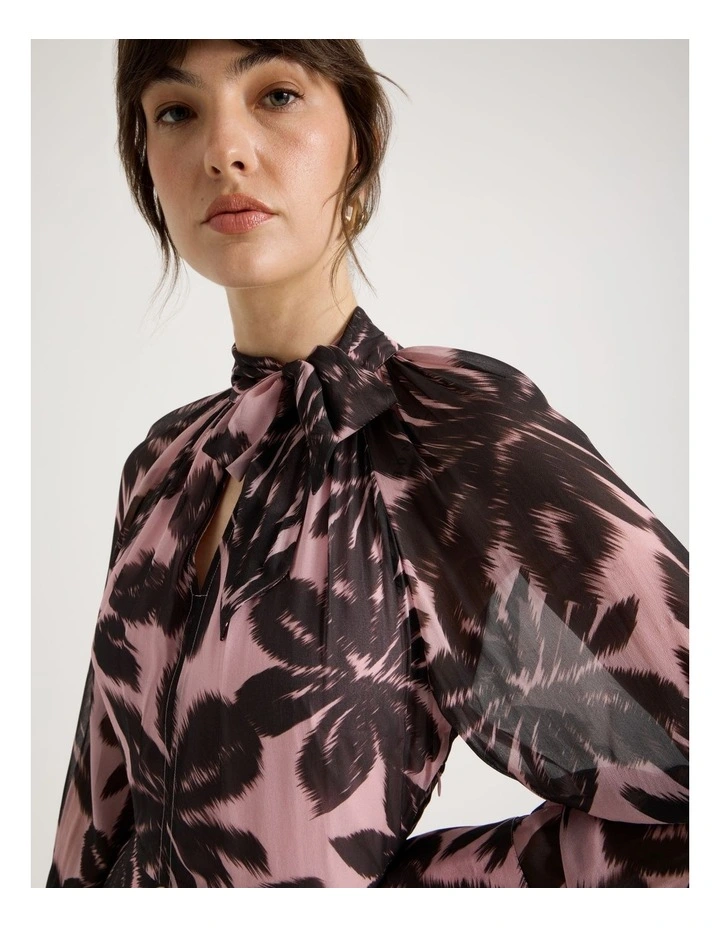 Long Sleeve Georgette Midi Dress in Pink Floral Print image 7