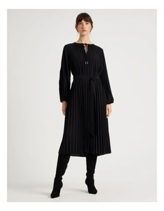 Long Sleeve Pleated Crepe Midi Dress in Black