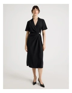 Short Sleeve Hardware Detail Midi Dress in Black