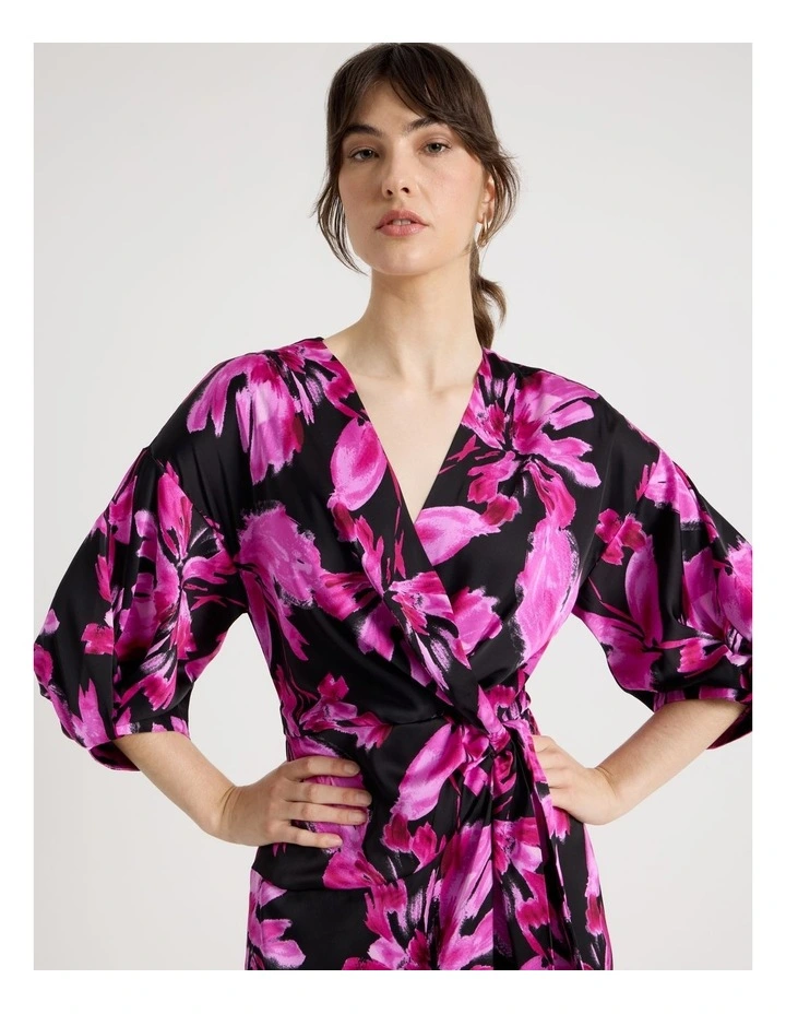 Short Sleeve Wrap Tuck Midi Dress in Pink Floral Print image 7