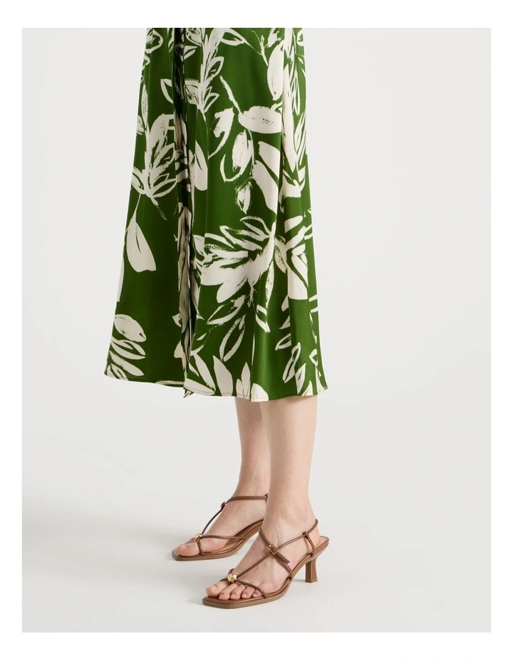 Short Sleeve Satin Midi Shirt Dress in Green Leaf Print image 7