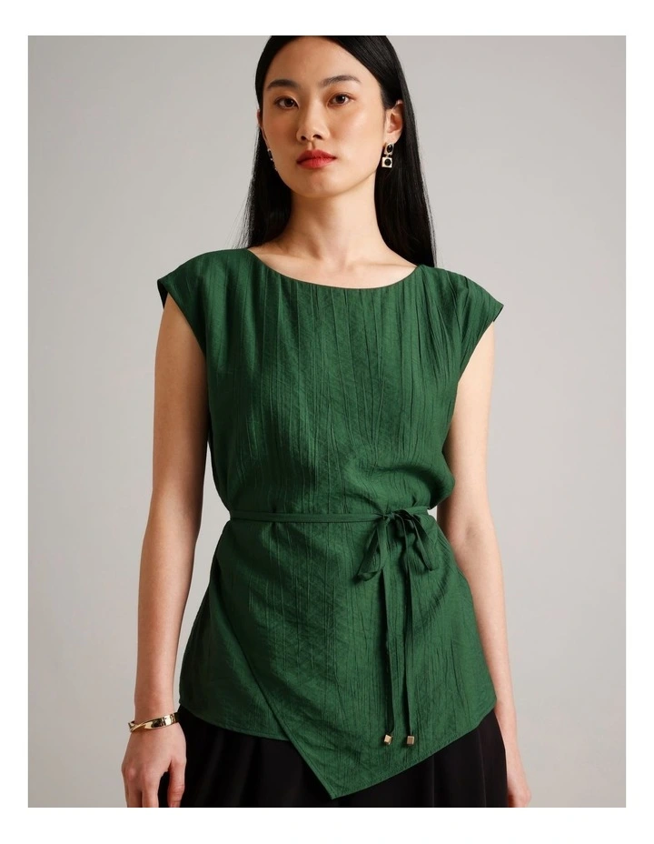 Crinkle Top With Tie in Dark Green image 3