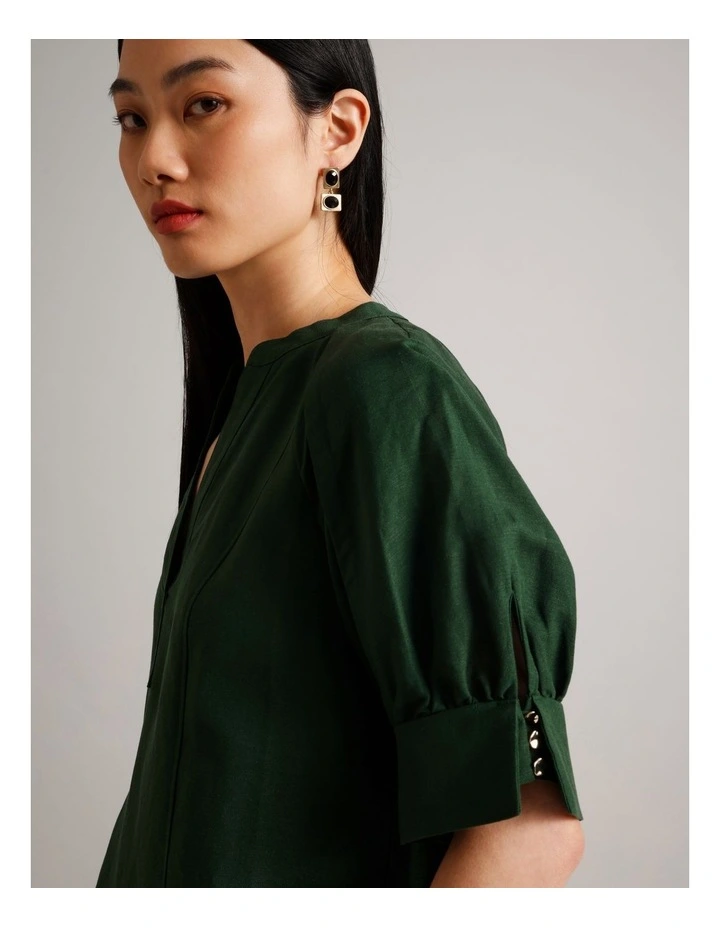 Linen Pop Over Top in Dark Green image 4