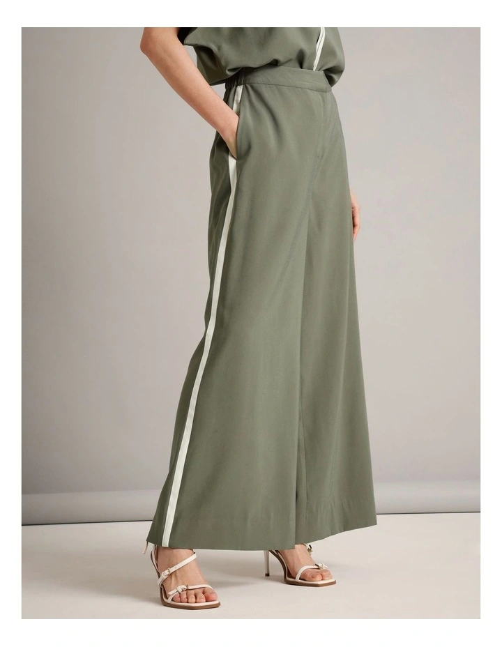 Sandwashed Viscose Blend Contrast Detail Pant in Khaki image 2