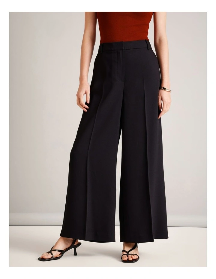 Textured Polyester Wide Leg Pant in Black image 2