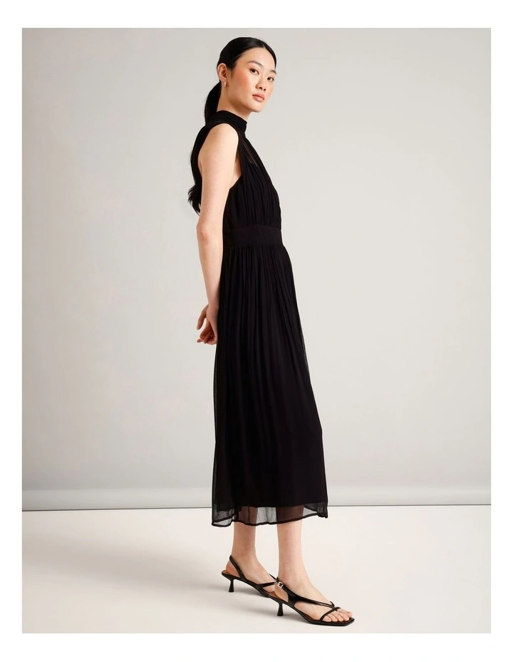 Sleeveless Yoryu Dress in Black image 2