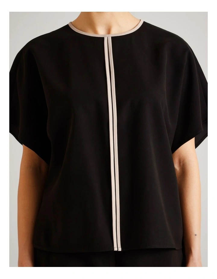 Viscose Blend Keyhole Top in Black image 3