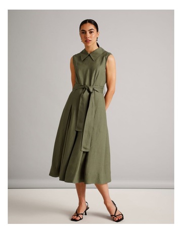 Khaki colour