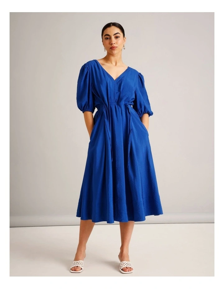 Sustainable Viscose Drawcord Detail Short Sleeve Dress in Cobalt image 4