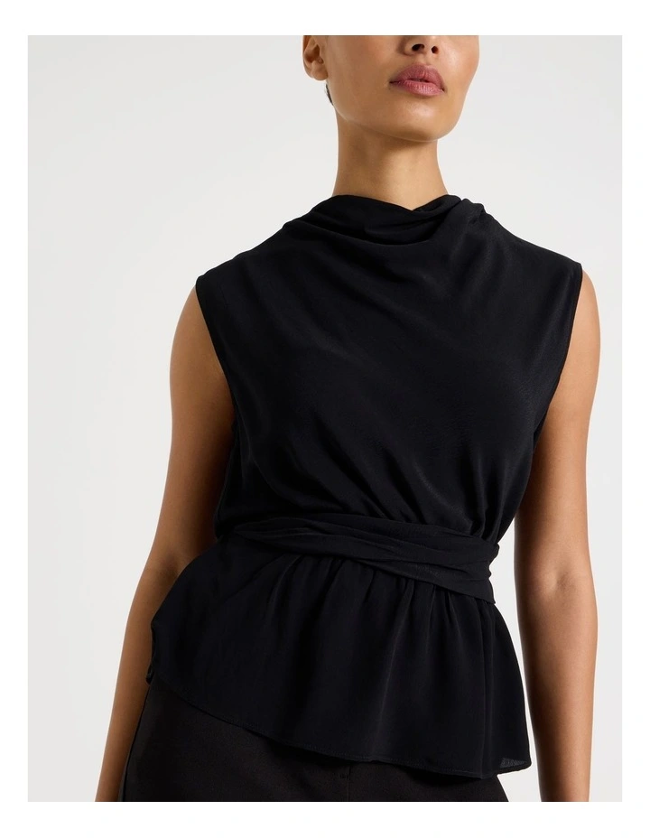 Twist Detail Short Sleeve Blouse in Black image 4