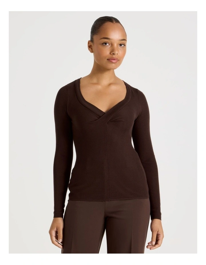 Twist V-Neck Long Sleeve Knit Top in Chocolate image 5