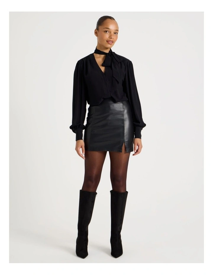 Scarf Blouse in Black image 3