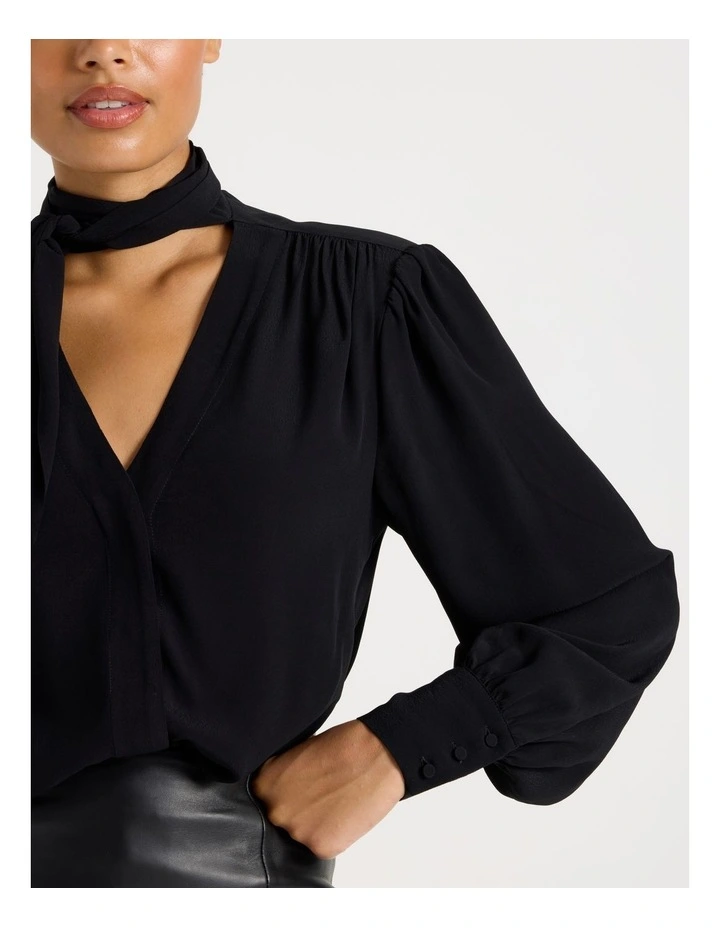 Scarf Blouse in Black image 7