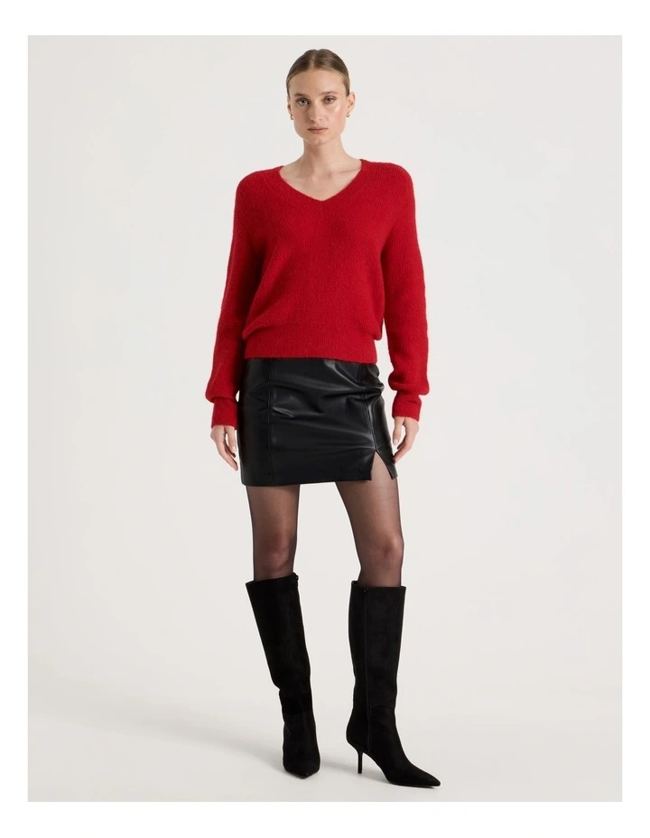 V Neck Knit Jumper in Red image 4