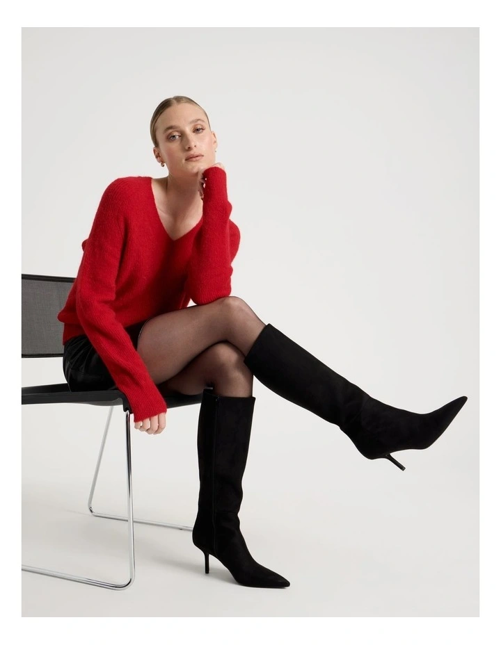 V Neck Knit Jumper in Red image 6