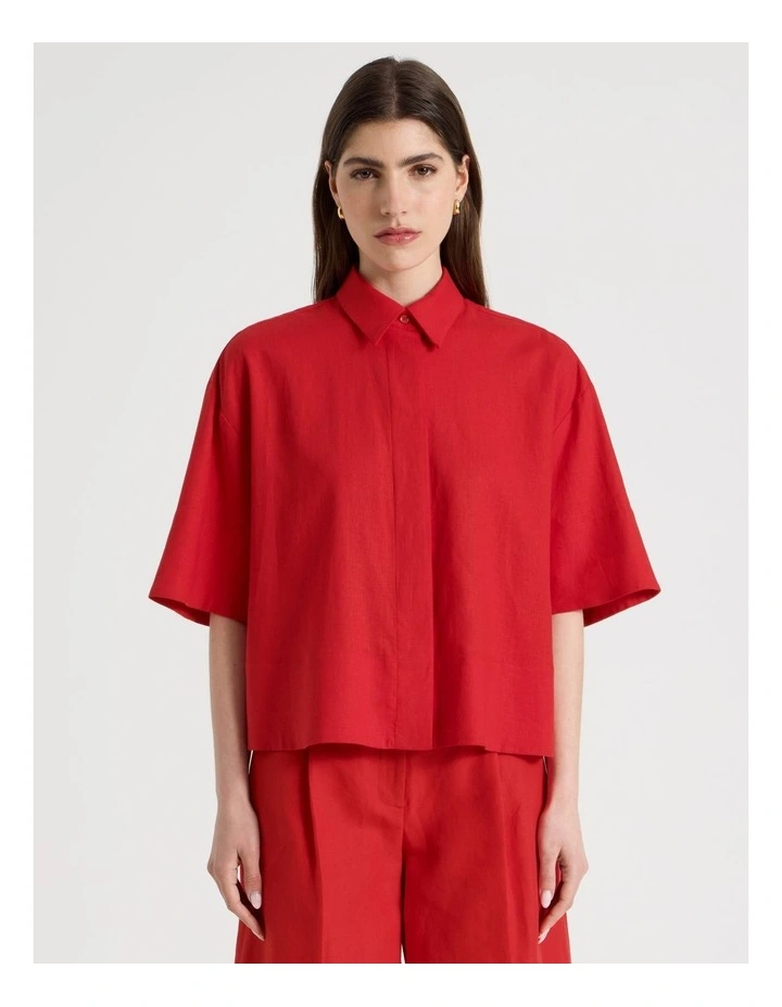Short Sleeve Shirt in Red image 5