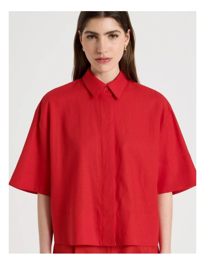 Short Sleeve Shirt in Red image 7