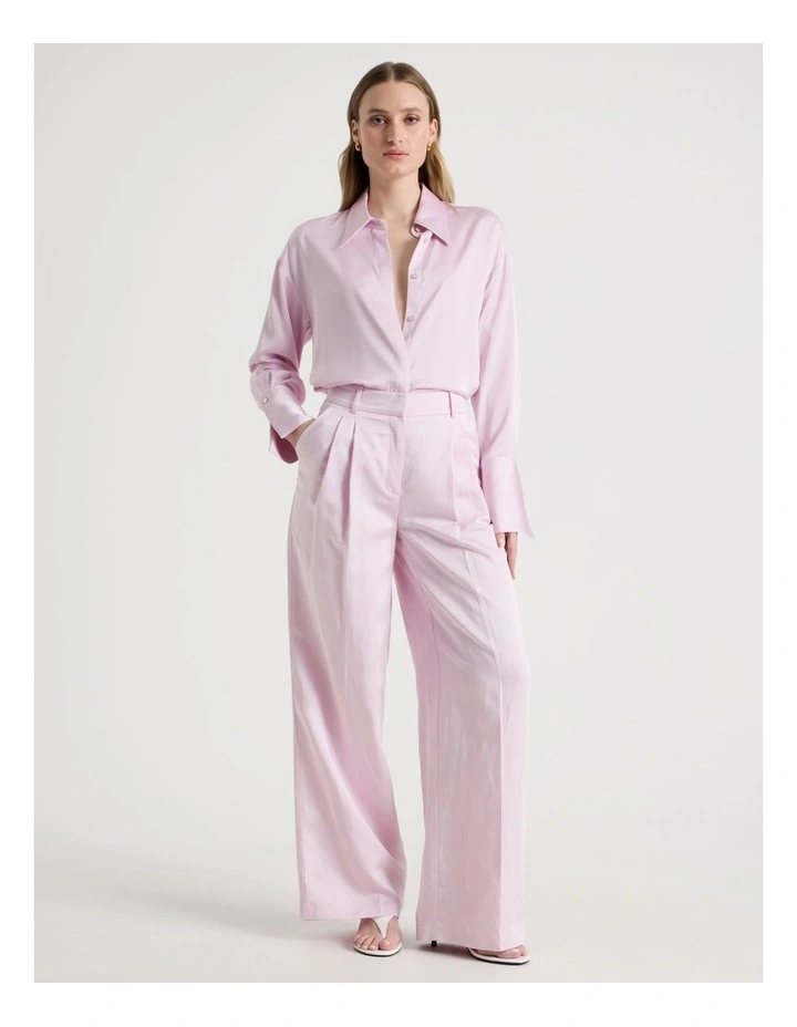 Oversized Satin Shirt in Light Pink image 2