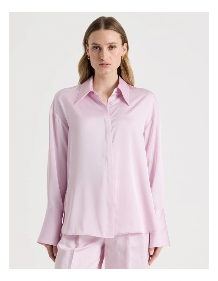 Oversized Satin Shirt in Light Pink image 5