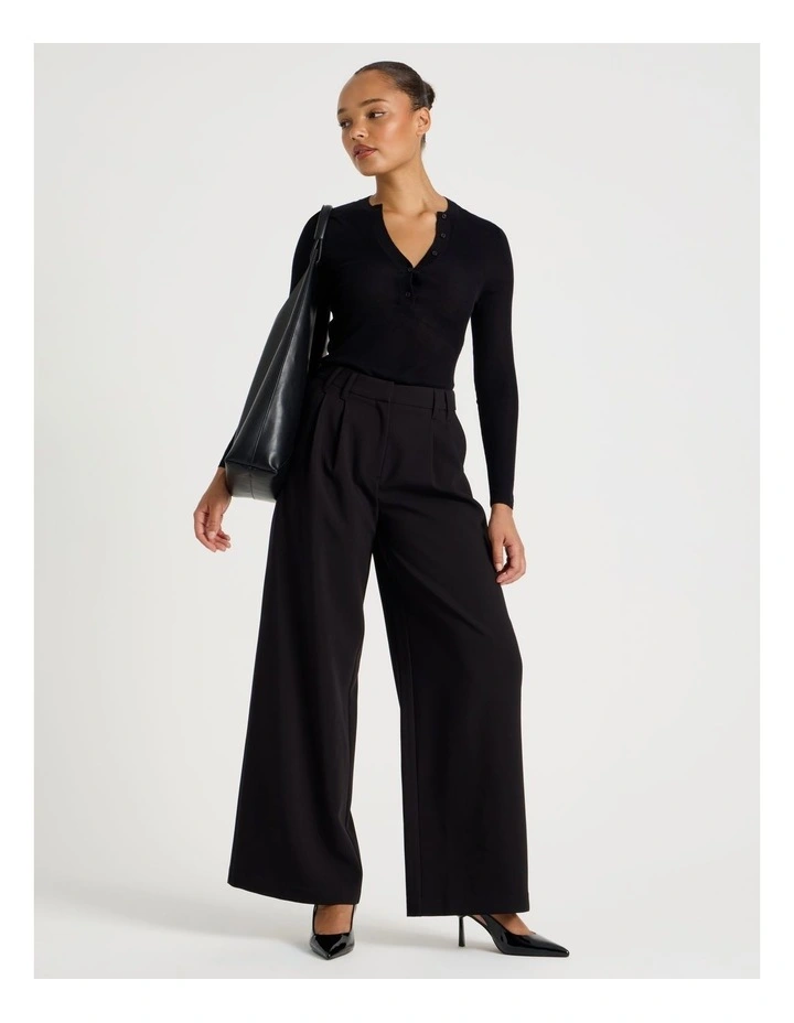 Pleated Wide Leg Pant in Black image 1
