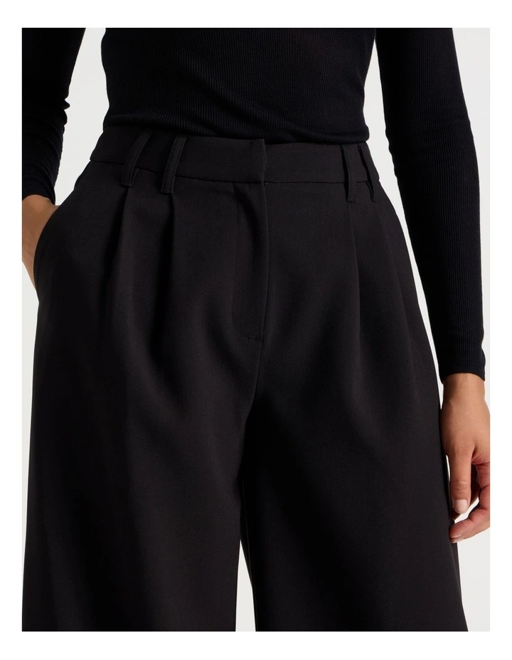 Pleated Wide Leg Pant in Black image 3