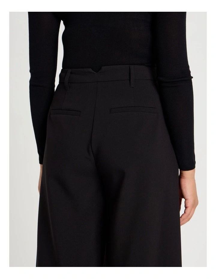 Pleated Wide Leg Pant in Black image 6