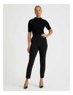 Mid Rise Slim Pant in Black
