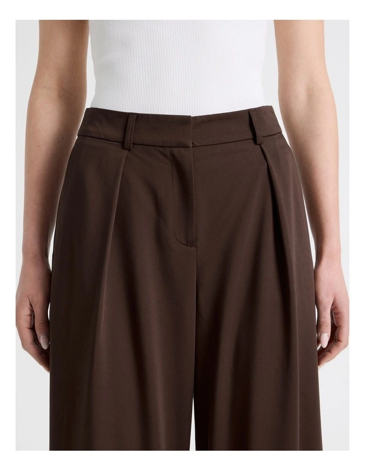 Soft Balloon Pant in Chocolate image 7