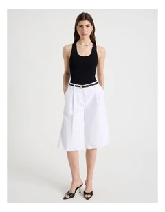 Cotton Linen Blend Mid Rise Bermuda Shorts in White
