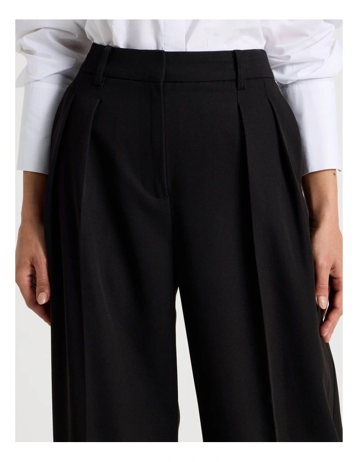 Petite Double Pleat Wide Pants in Black image 4