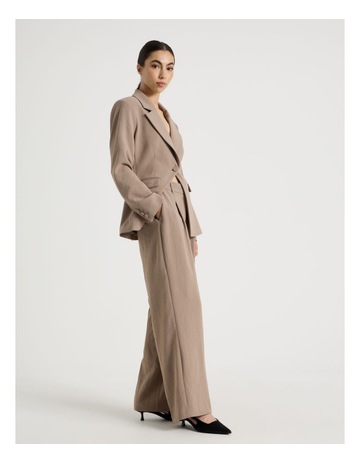 Taupe colour