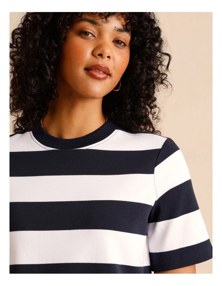 Organic Cotton Boyfriend Tee in Navy image 4