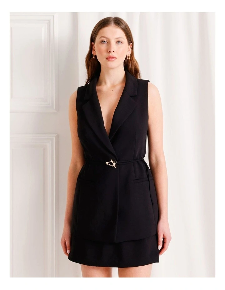 Sleeveless Blazer in Black image 5