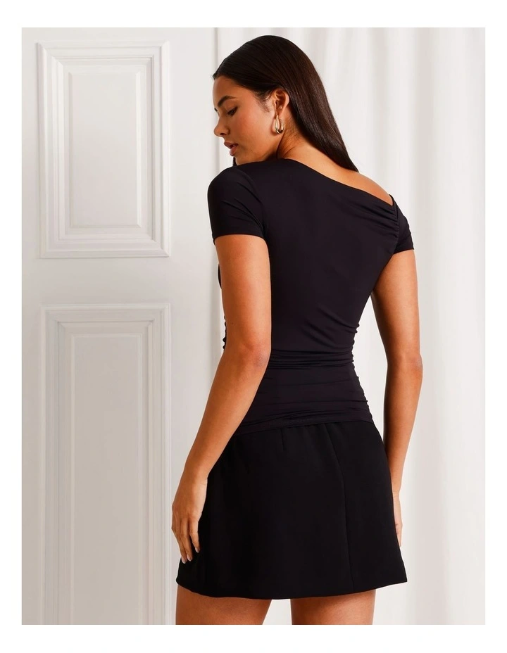 Asymmetric Off Shoulder Tee in Black image 6