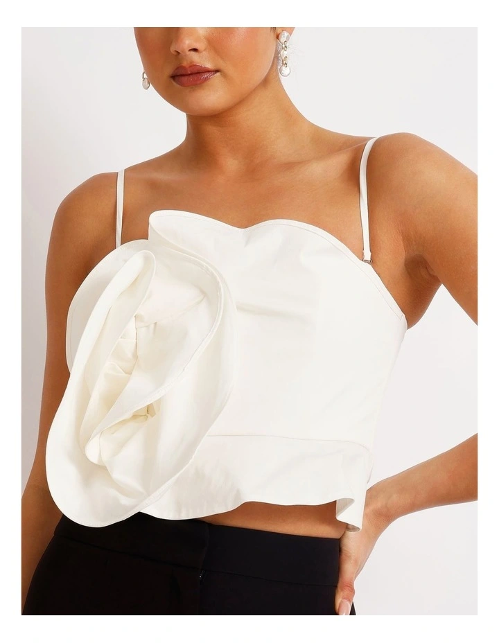Structured Ruffle Top in Ivory image 3