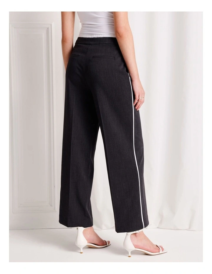 Elastic Waist Wide Leg Pant in Charcoal image 6